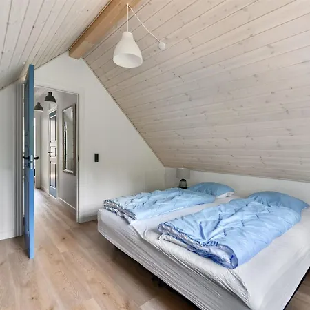 Nyaraló Emmeli - 1-2km From The Sea By Interhome