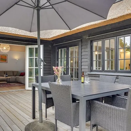 Emmeli - 1-2km From The Sea By Interhome *
